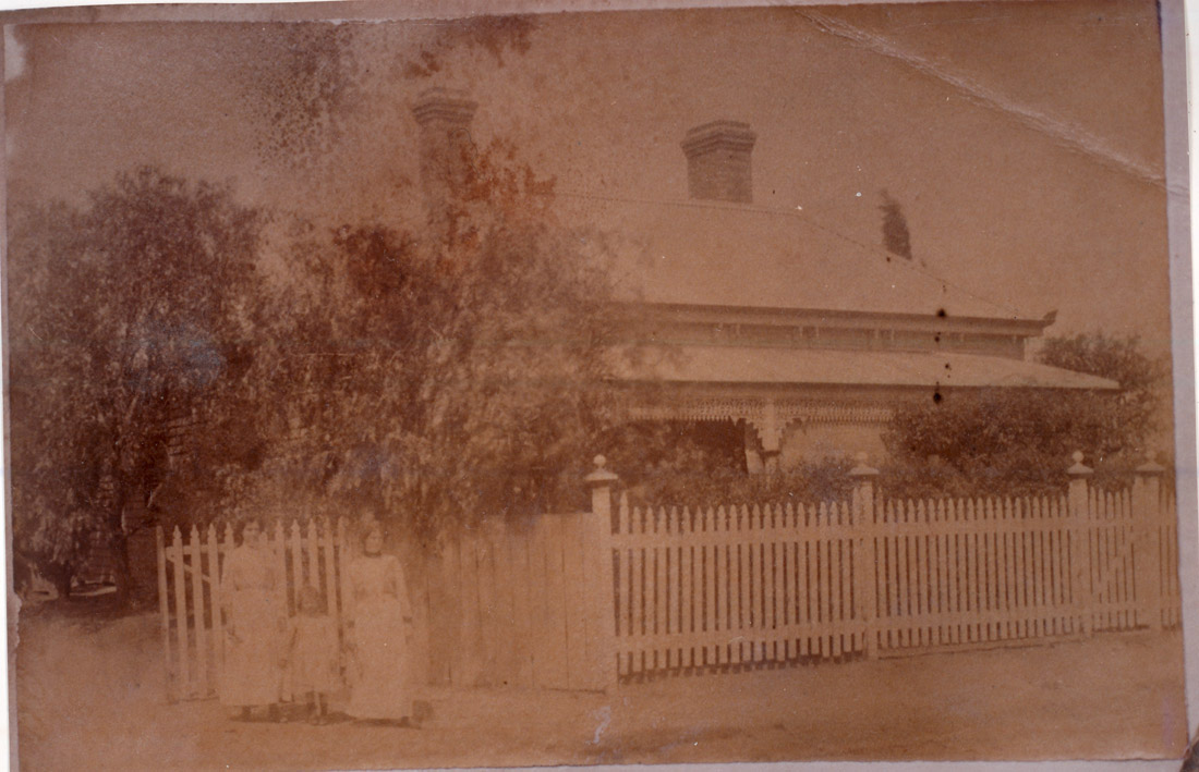 Image of Samuel 'Syd' Bartlett's home, 24 Spring Street, Preston in the 1890's.