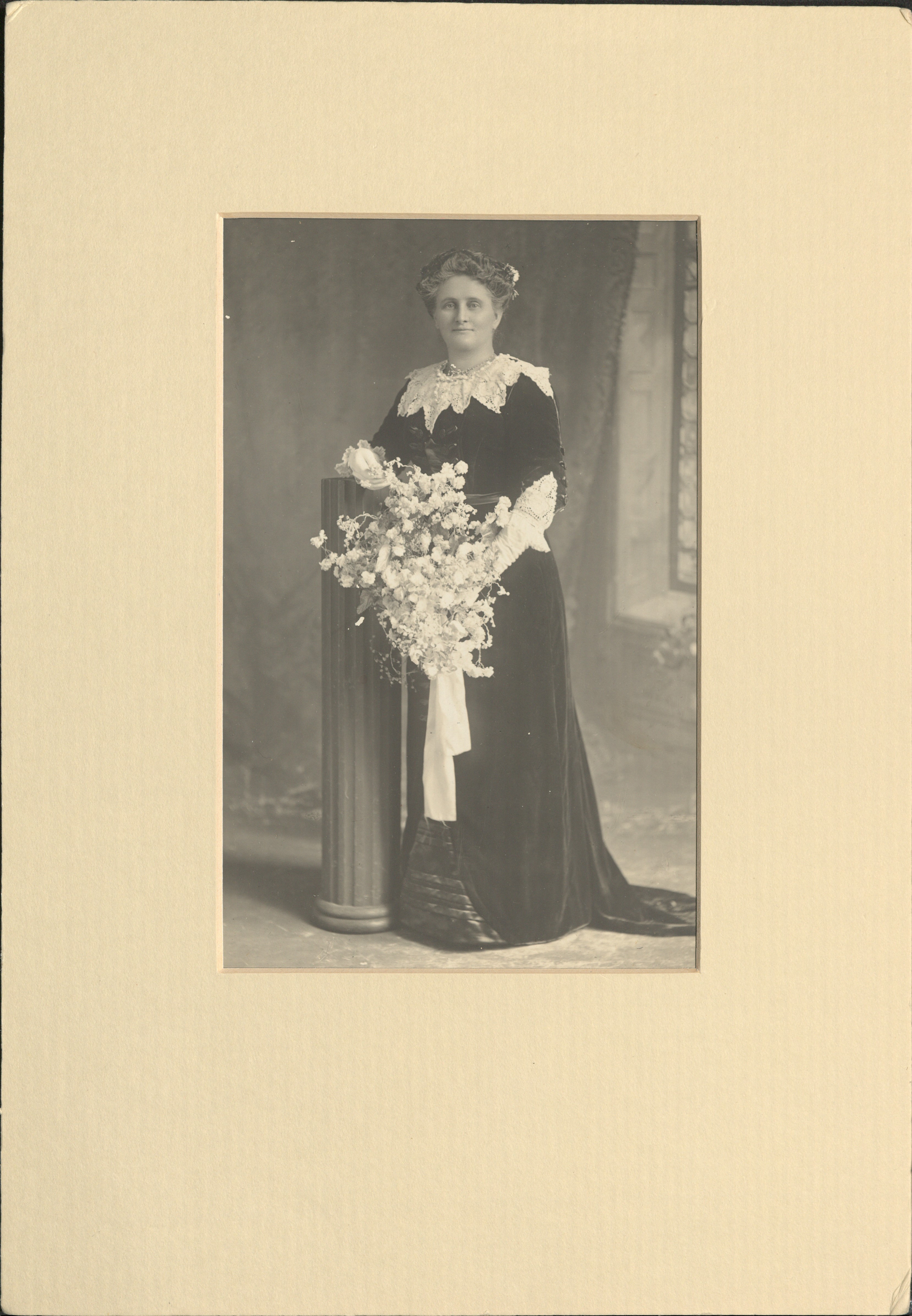 Image of Eleanor Johnson, Mayoress of Northcote 1912 [LHRN5322]