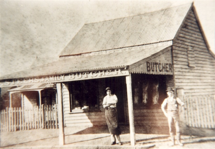 Image of Steer's butchers shop 721 High Street Reservoir 1898