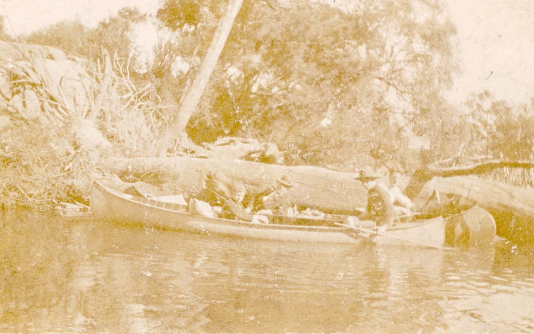 Image of men Canoeing on the Yarra