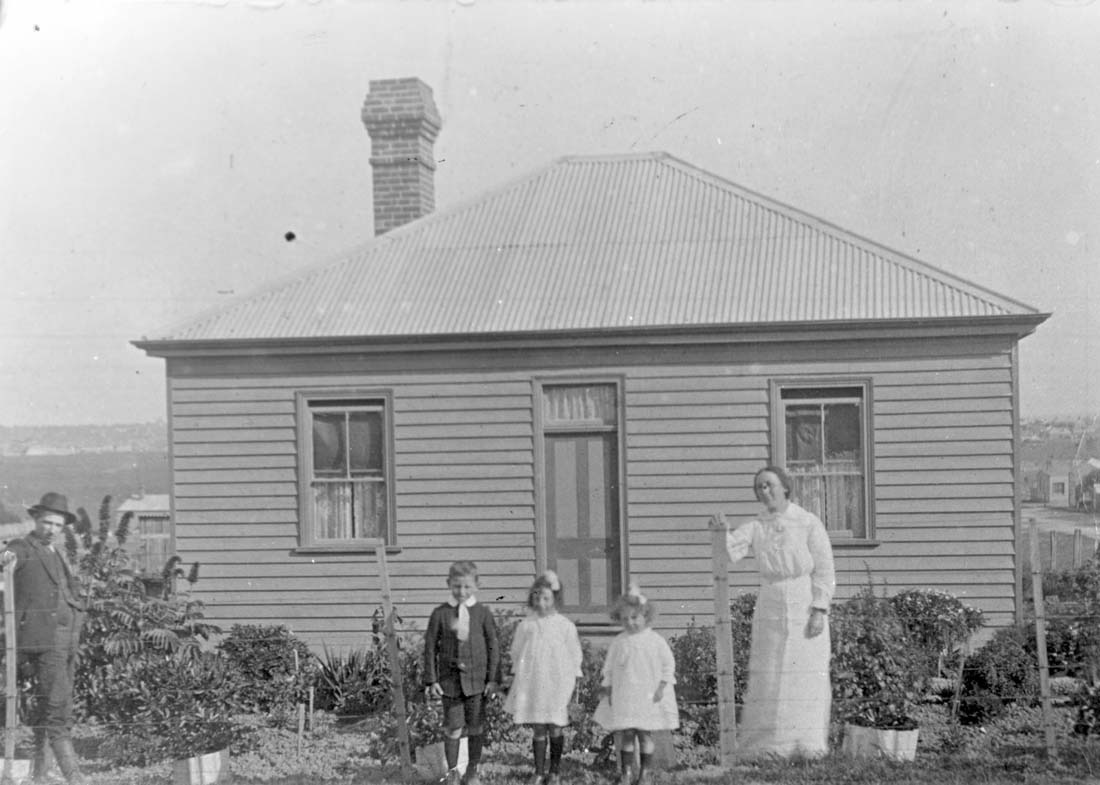 Image of 116 (now 128) Collins Street Northcote. c 1913/14 [LHRN967]