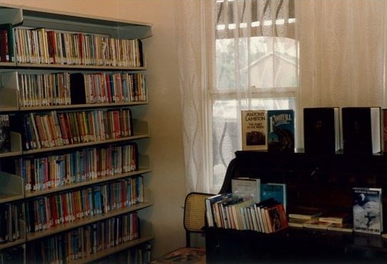 Image of Fairfield House Library display