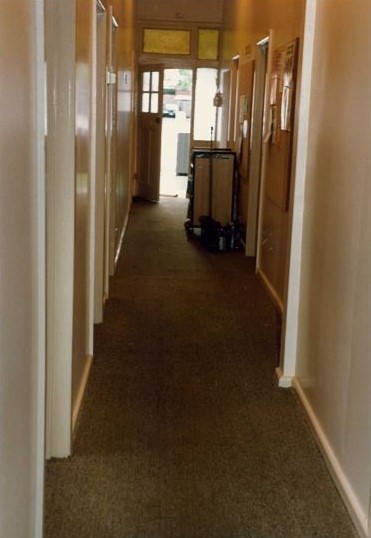 Image of Fairfield House Library hall way