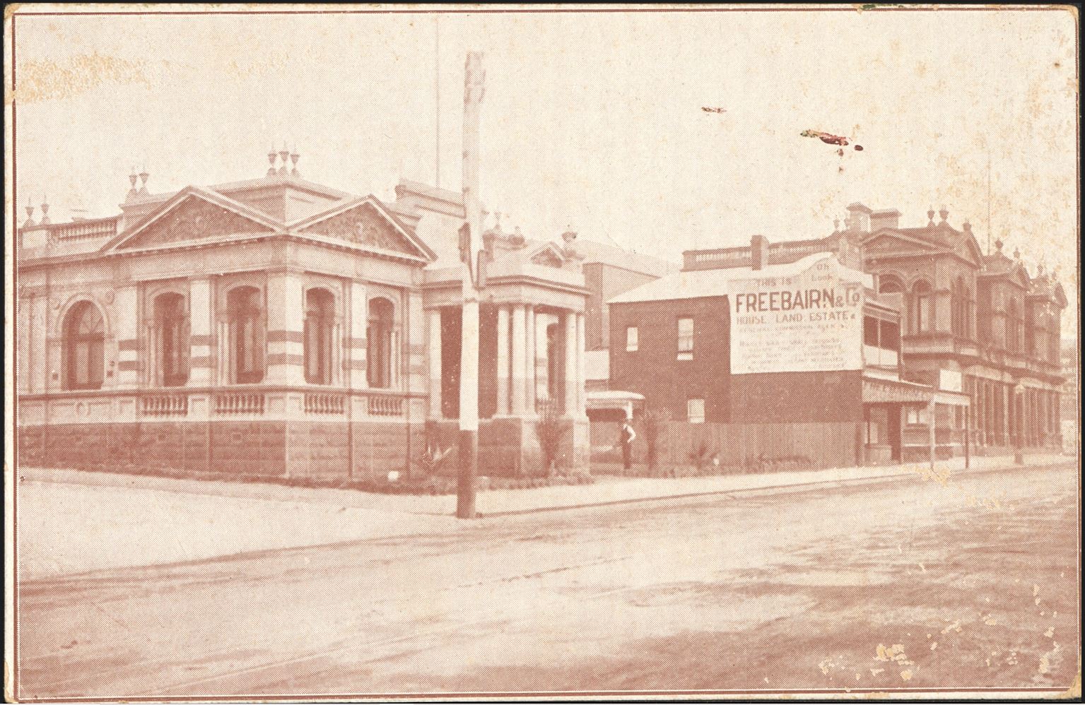  Image of a Postcard of Northcote's Carnegie Library [LHRN5380]