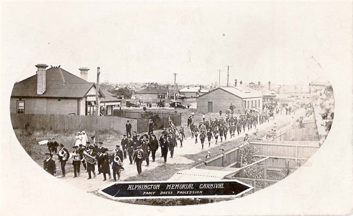 Image of Alphington Memorial Carnival in 1921 
