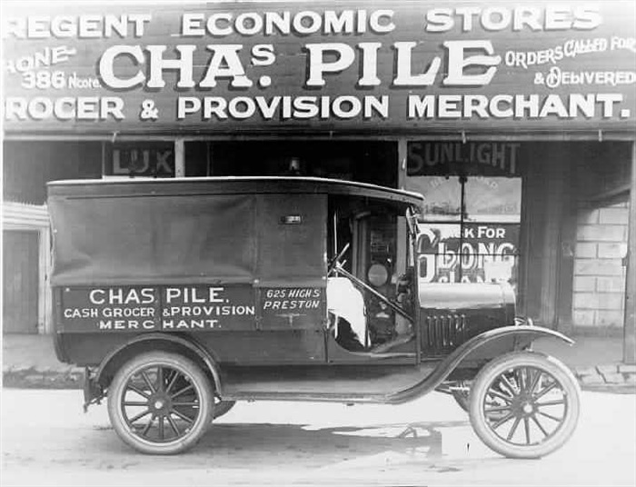 Image of Charles Pile's grocery store in High Street, Preston. [PHS] [90-368]