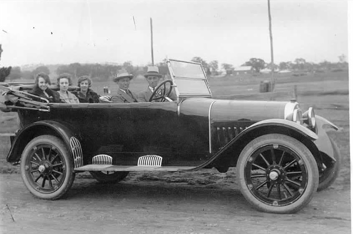 Image of Car in Preston c1930 [PHS] [90-377]