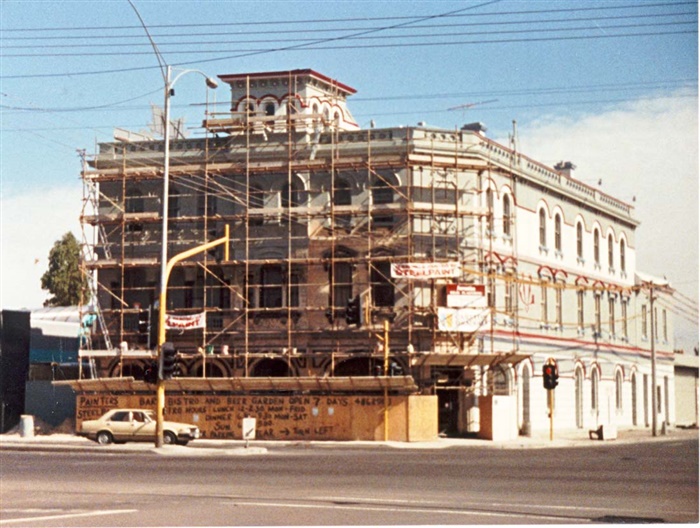 Image of Grandview Hotel undergoing renovations during the 1980s. [LHRN465-1]