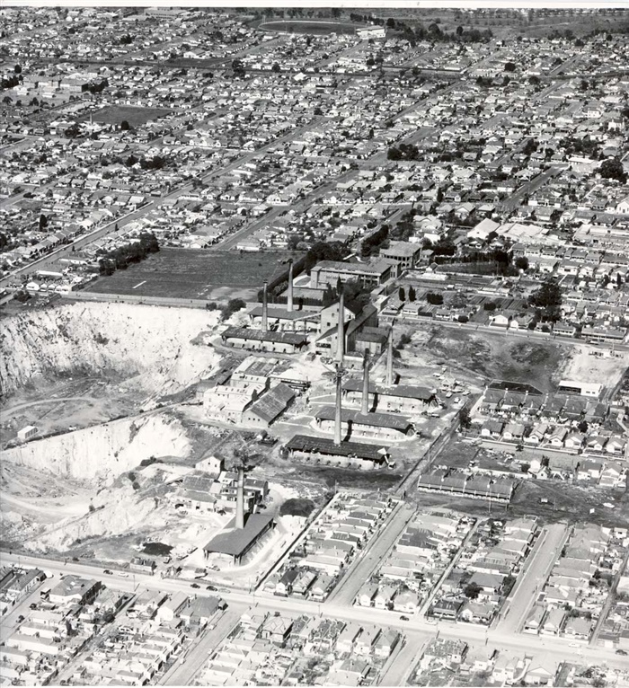 Image of A view looking south over the Northcote Brickworks, 1957