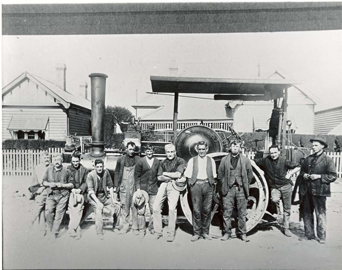 Image of Northcote work gang c1920s.[LHRN830]