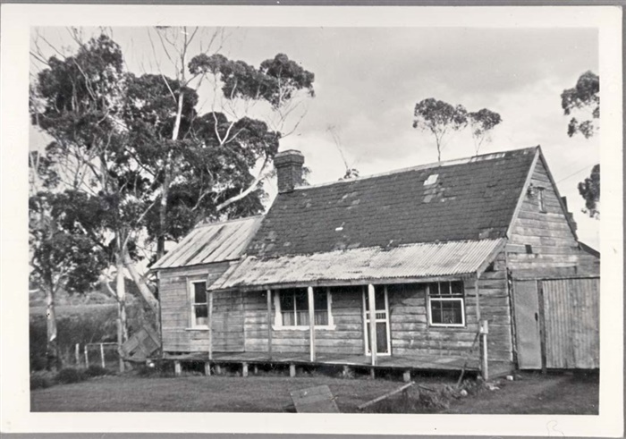 Image of Former Toll house relocated to Abbott Street