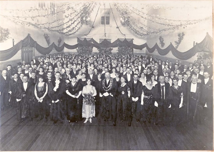 Image of Mayor Cr. Clarence Timmins (centre) at the Northcote Mayoral Ball in August 1921