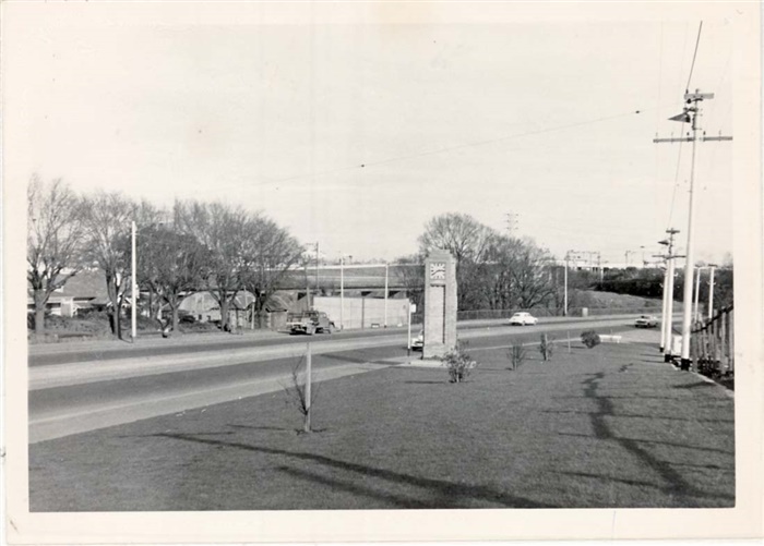 Image of Dennis Memorial Clock Tower, High Street, Northcote. Looking south towards Clifton Hill
