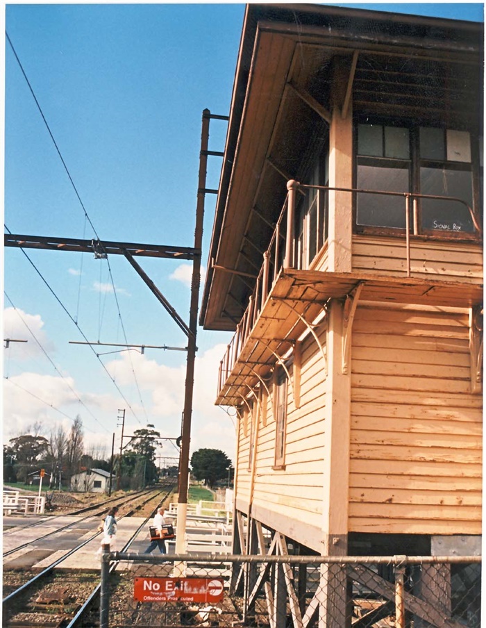 Image of Signal box, Fairfield Station. [LHRN1127-12]