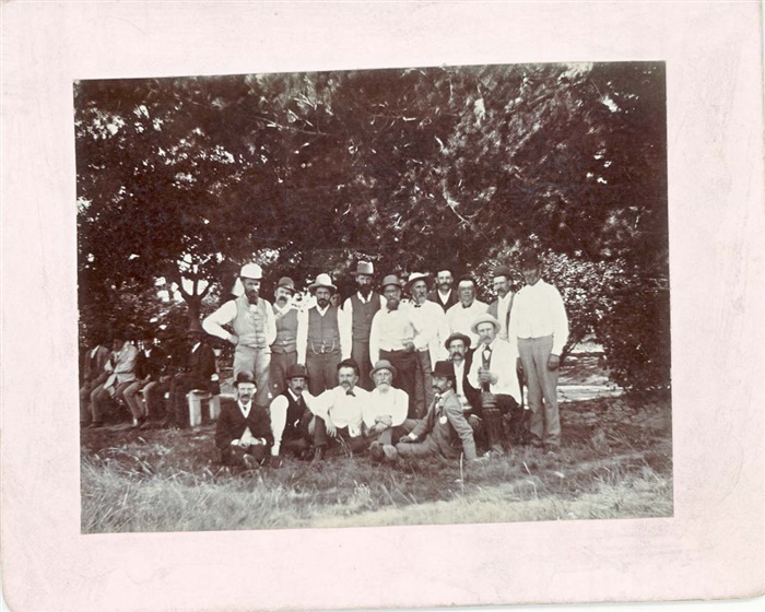 Image of Northcote staff picnic, 1894. [LHRN1248]