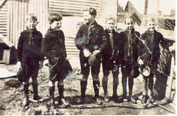 1st Alphington Scouts outside Scout Den 1927. (Converted cow sheds at Mrs Carlson's place, Geneva Rd, Alphington) [LHRN1614]