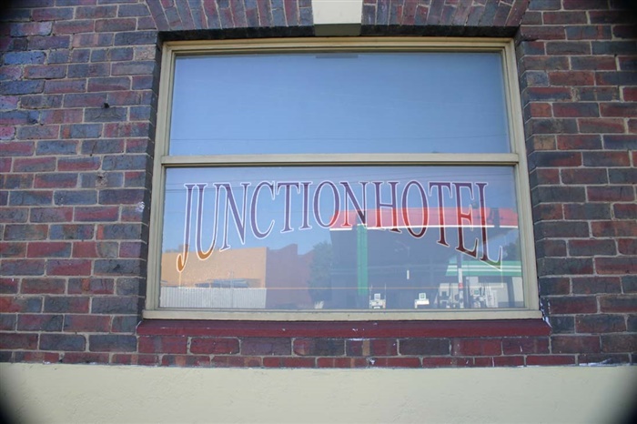 Image of Junction Hotel 2005. [LHRN1762]