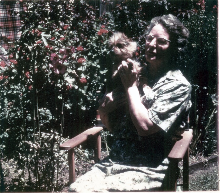 Image of Edith and Timmy at 19 Prospect Grove Northcote (donor)