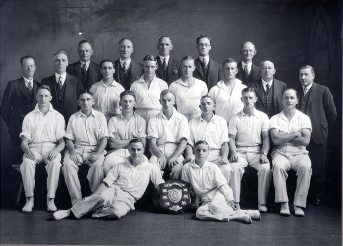 Image of North Alphington Cricket Club, Premiers 1933/34 (Robert Ellis) [lhrn1933]