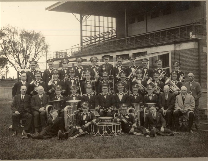 Image of Preston Municipal Band in front of Preston Shire Hall. [LHRN1941-2]