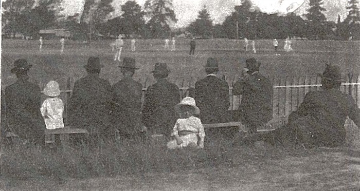 Image of Preston Cricket Club playing Geelong in 1922