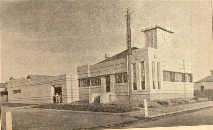 Image of Tomkins' dairy in St. Georges Road, Thornbury during the 1930s