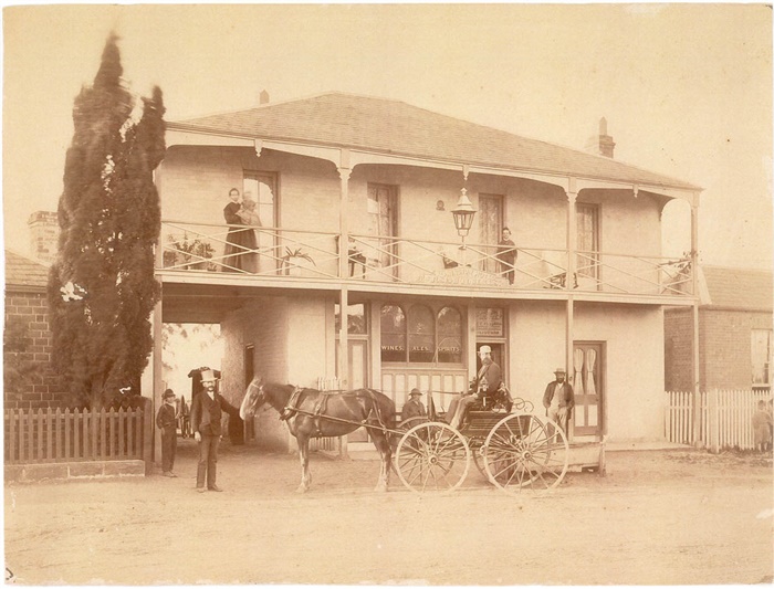 Image of The Alphington Hotel circa 1870s was a coaching inn, providing services to travellers along Heidelberg Road. The small brick building to the right was a billards saloon which operated for a time as the Vine Tree Hotel. Courtesy Neville Walker. [LHRN2003]
