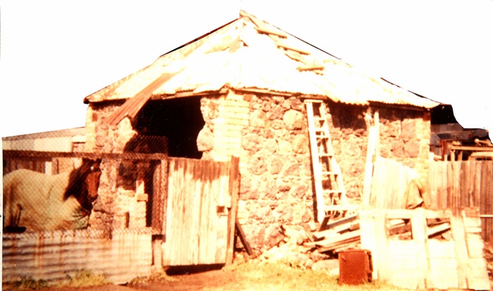Image of Stables in Quinn Street, 1978 (courtesy Lexie Luly) [LHRN2088]