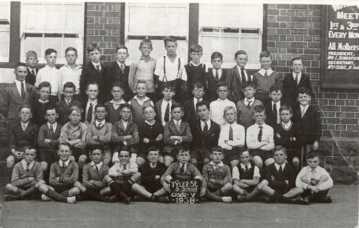 Image of Grade 5, 1938 [courtesy Don & Maisie Baker] [LHRN2216]