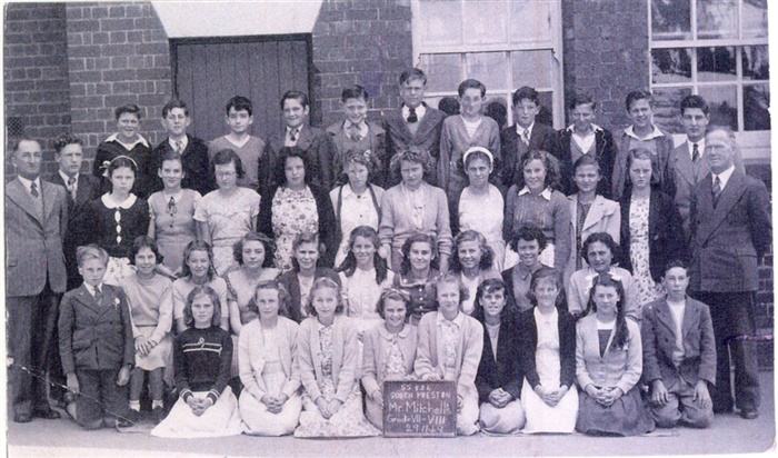 Image of Grade 8, 1949 [courtesy Marjorie Wheeler] [LHRN2255]
