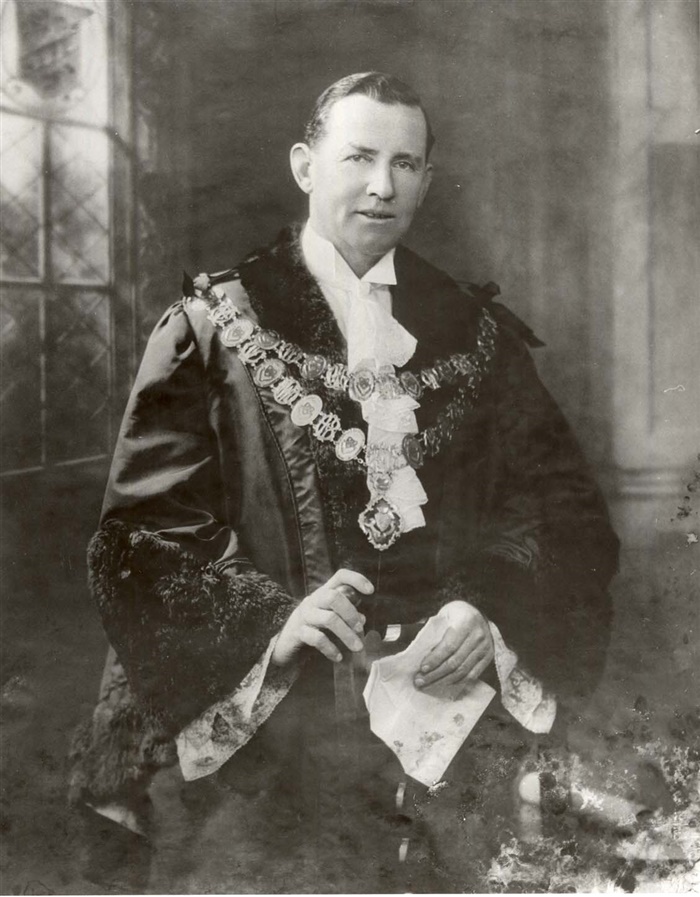 Image of A.H. Oldis, Mayor of Northcote in 1924-5 and 1932-33 [LHRN4625]