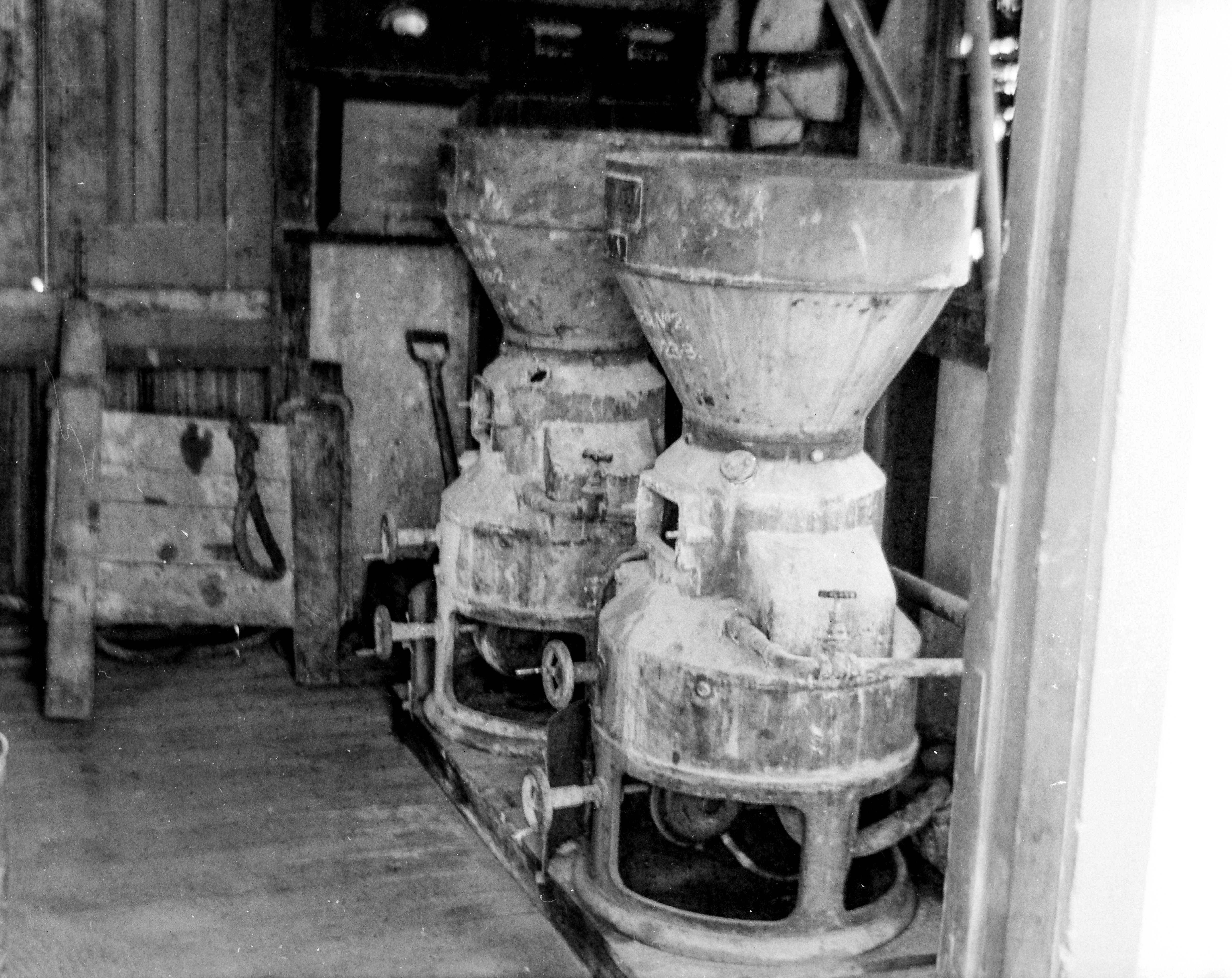 Image of Mixing vats Alphington Paper Mills