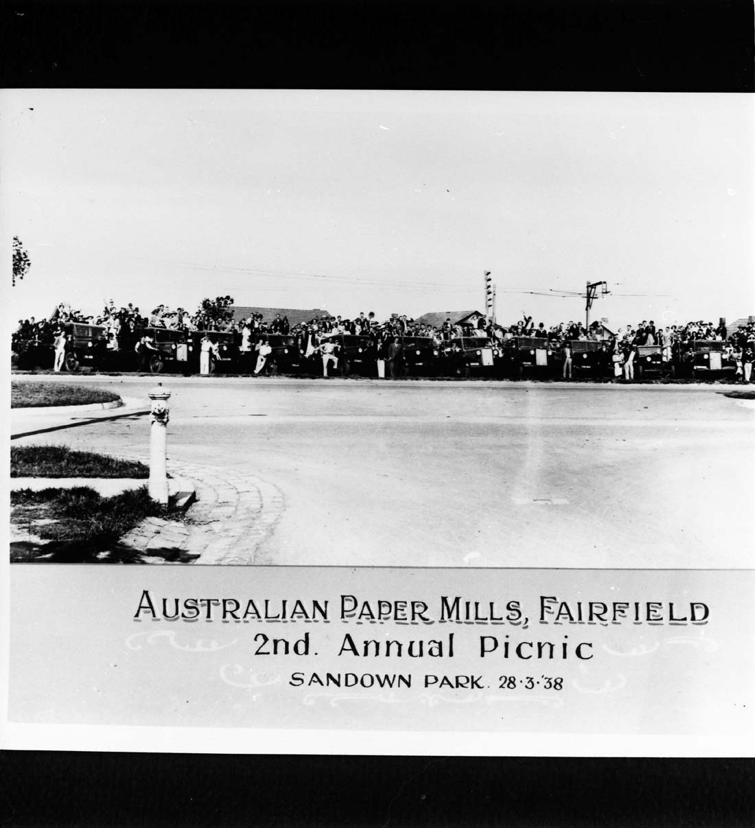Image of Australian Paper Mills picnic 1938