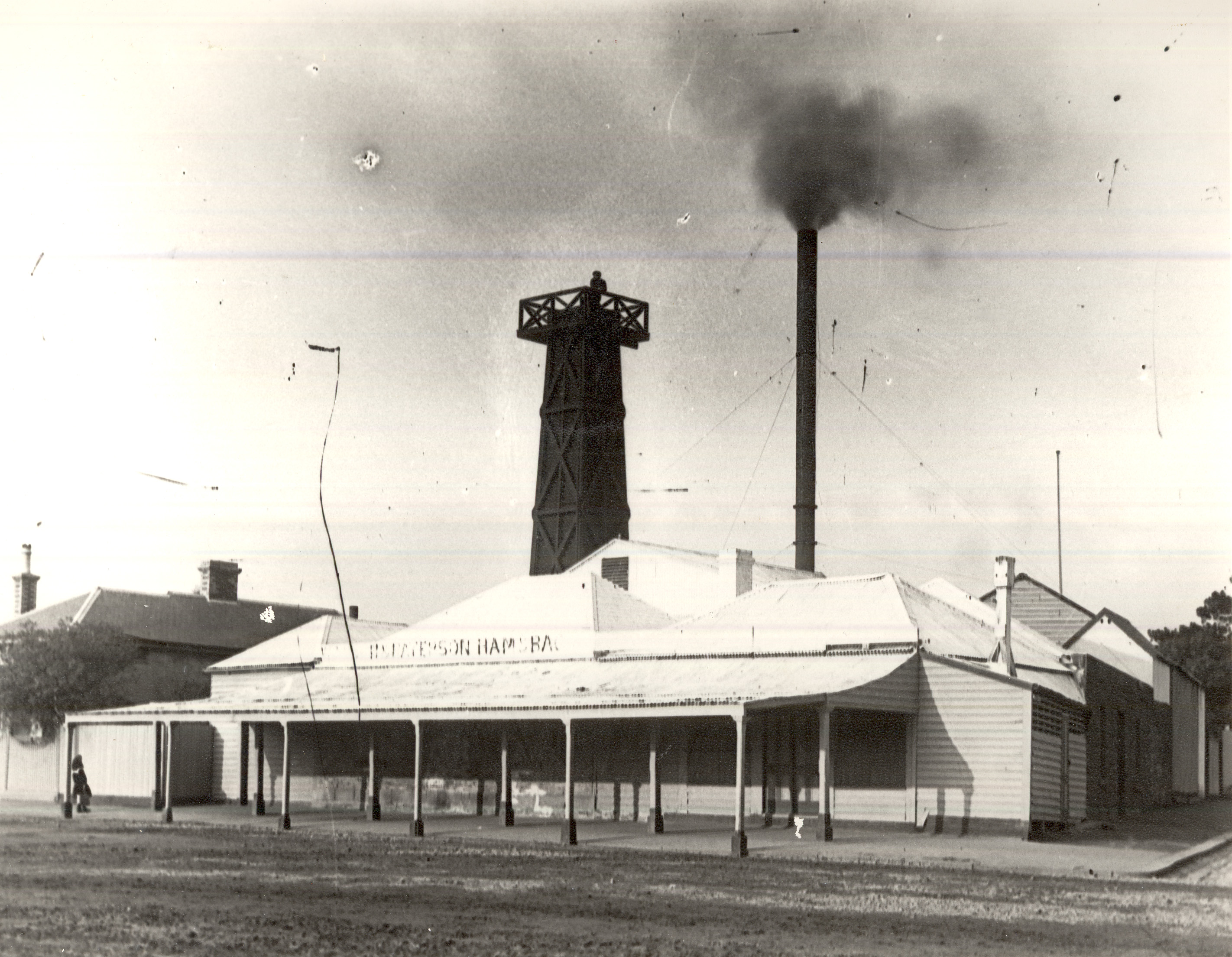 Image of Bacon factory on the corner of Dundas Street and Plenty Road 