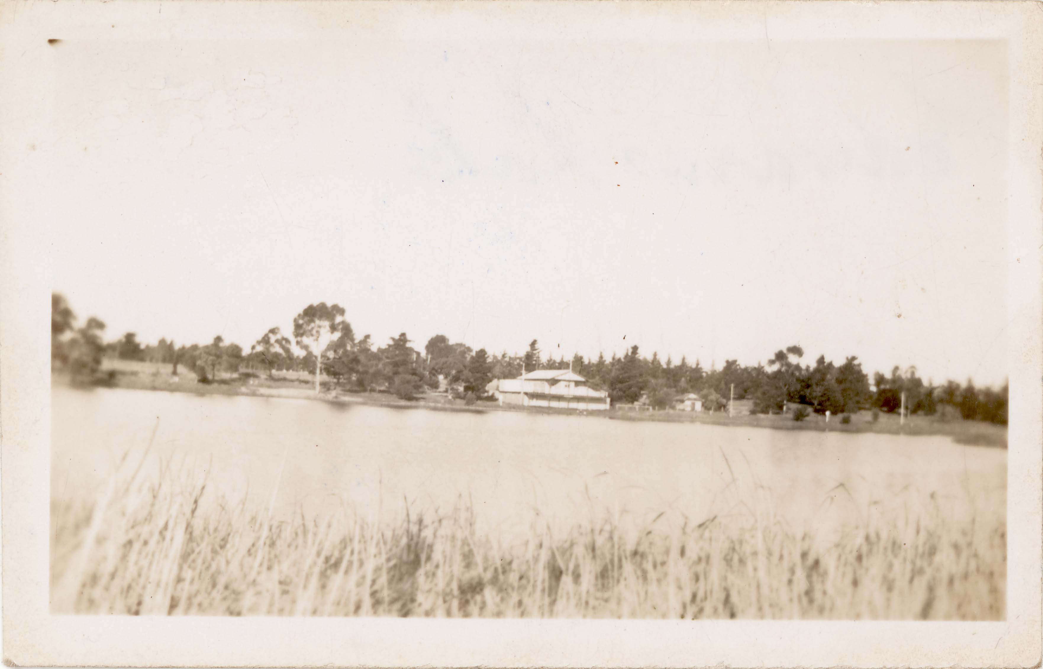 Image of Edwardes Lake boathouse