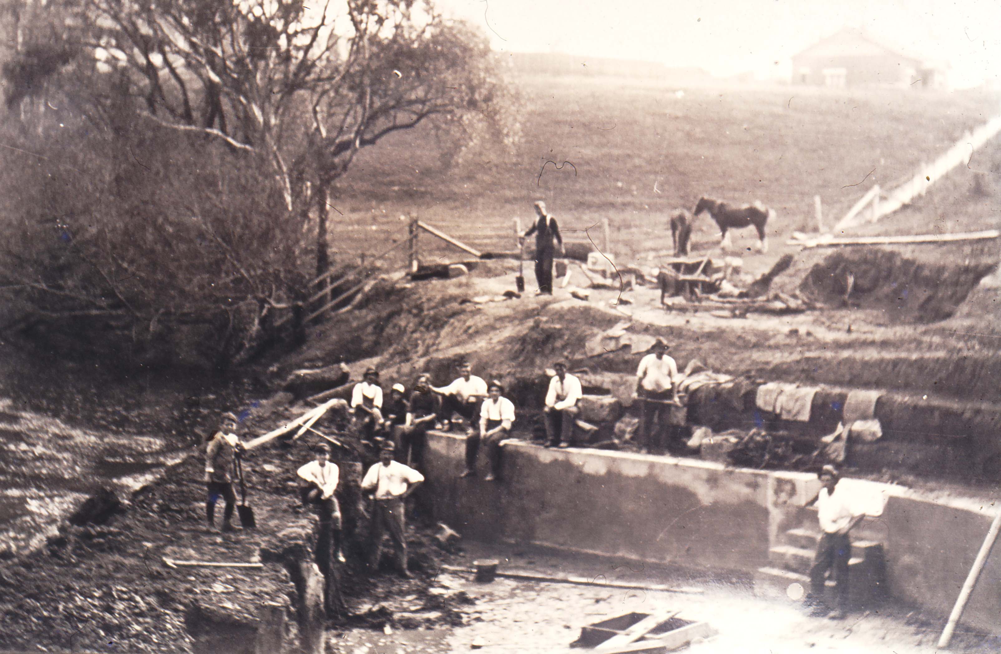 Image of Construction of Alphington Swimming Pool 1920-1921