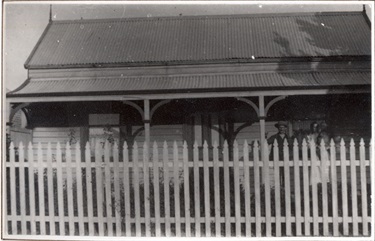 Image of 66 Spring Street c.1902 [Courtesy Lexie Luly] [LHRN2268]