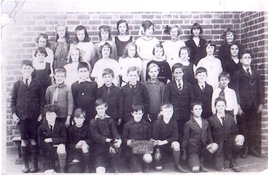 Image of Pupils of Grade 5 (1924) [LHRN1935-1]