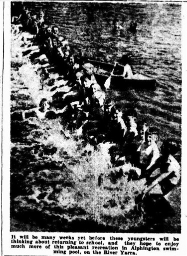 Images of Alphington Swimming Pool 1944