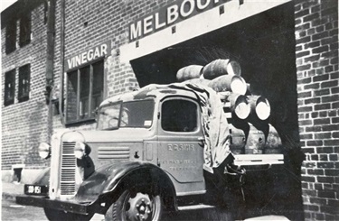 Image of Melbourne Vinegar Company truck, Northcote. [LHRN880]