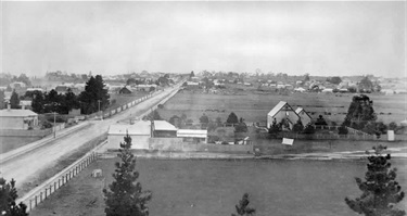 Image. Looking north from the Preston Town Hall, 1907. [LHRN90-284]