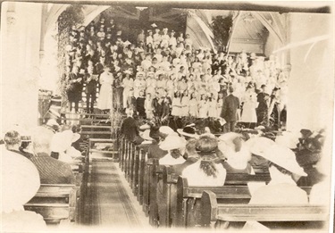 Image of Sunday school concert, 1926. [courtesy Lexie Luly] 