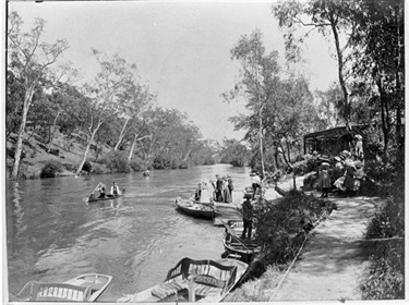 Image of Rudder Grange Boathouse.