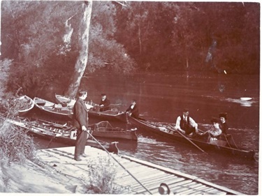 Image of Canoes at Rudder Grange