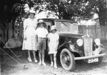 Winifred Latham with her children Kenneth and Valarie, at their camping spot on the Nicholson River 1938 [LHRN5437-16]