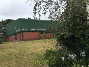 Preston-Girls-01.jpg