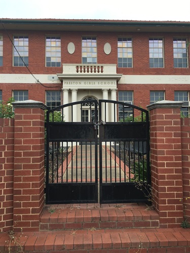 Preston-Girls-04.jpg